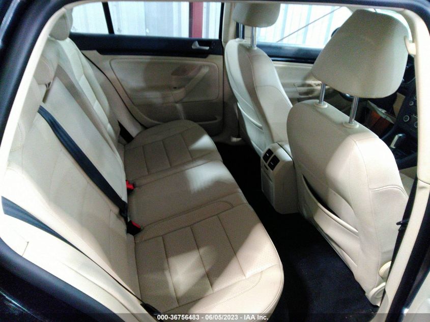 2013 VOLKSWAGEN JETTA SPORTWAGEN TDI - 3VWPL7AJ9DM674704