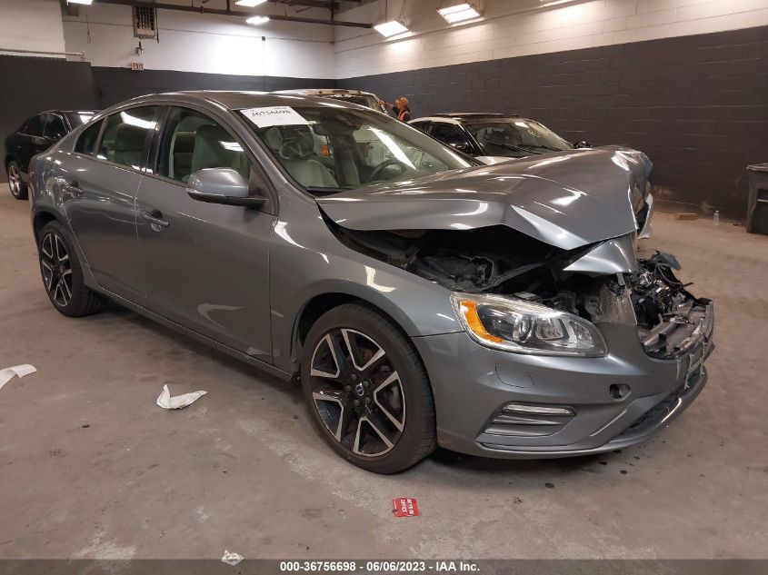 2017 VOLVO S60 DYNAMIC - YV126MFL0H2422232