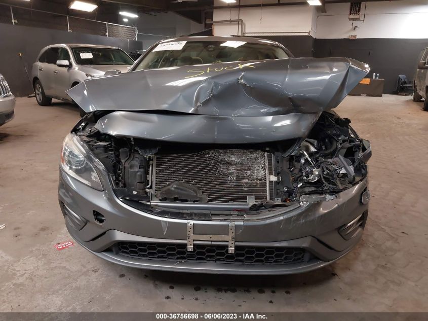 2017 VOLVO S60 DYNAMIC - YV126MFL0H2422232