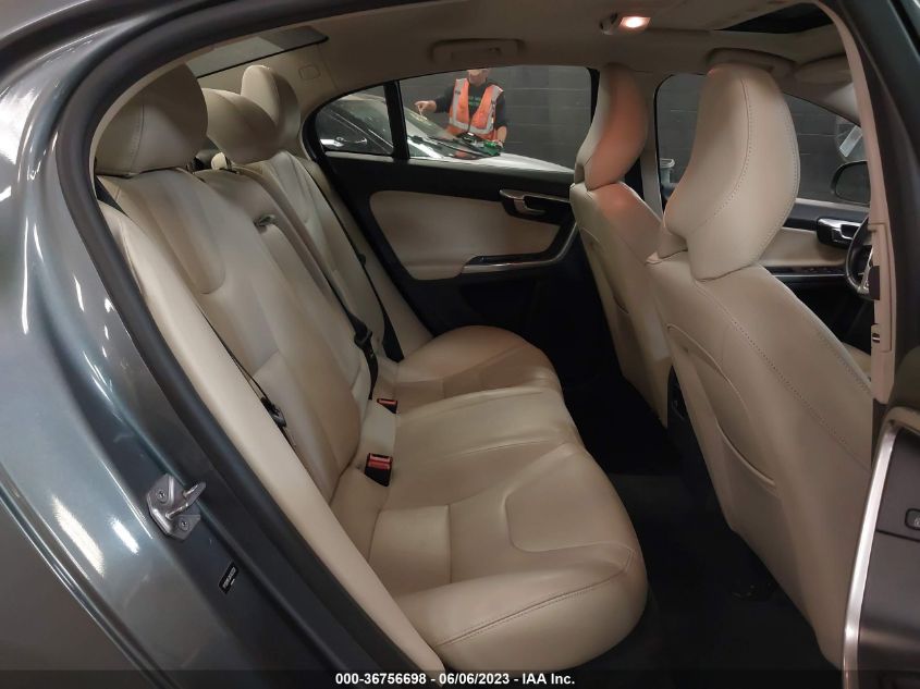 2017 VOLVO S60 DYNAMIC - YV126MFL0H2422232