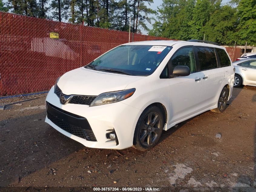 5TDXZ3DC4JS908895 2018 TOYOTA SIENNA, photo no. 2