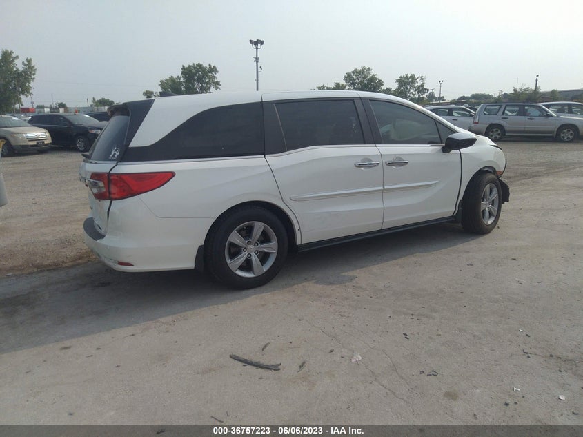 VIN 5FNRL6H72JB055698 2018 HONDA ODYSSEY EXL