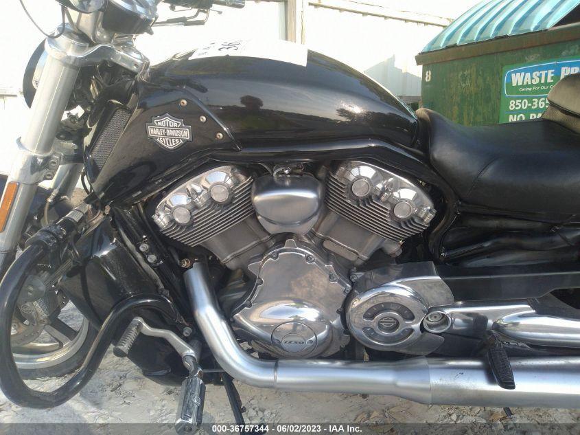 2009 HARLEY-DAVIDSON VRSCF - 1HD1HPH169K806878