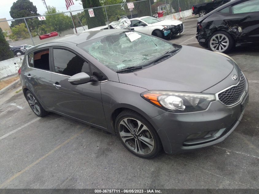 2016 KIA FORTE 5-DOOR EX - KNAFX5A82G5631155