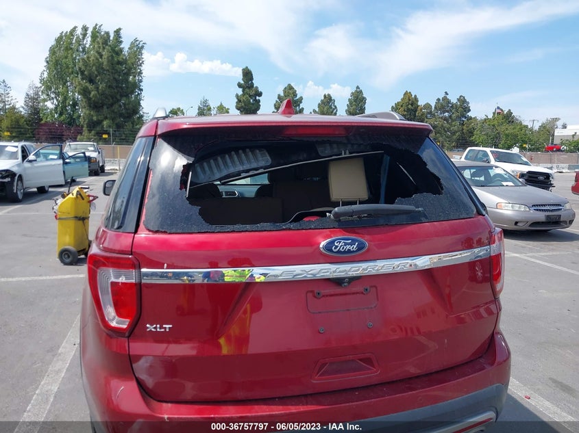 VIN 1FM5K7D85HGE13040 2017 FORD EXPLORER XLT