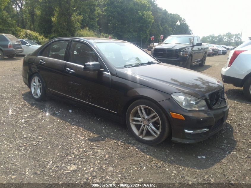 2014 MERCEDES-BENZ C-CLASS C 300 - WDDGF8AB8EA928108