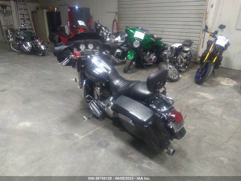 2006 HARLEY-DAVIDSON FLHXI CALIFORNIA - 1HD1KBW386Y668357