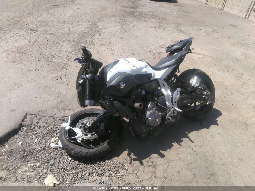 2015 YAMAHA FZ07 C JYARM06Y5FA001121