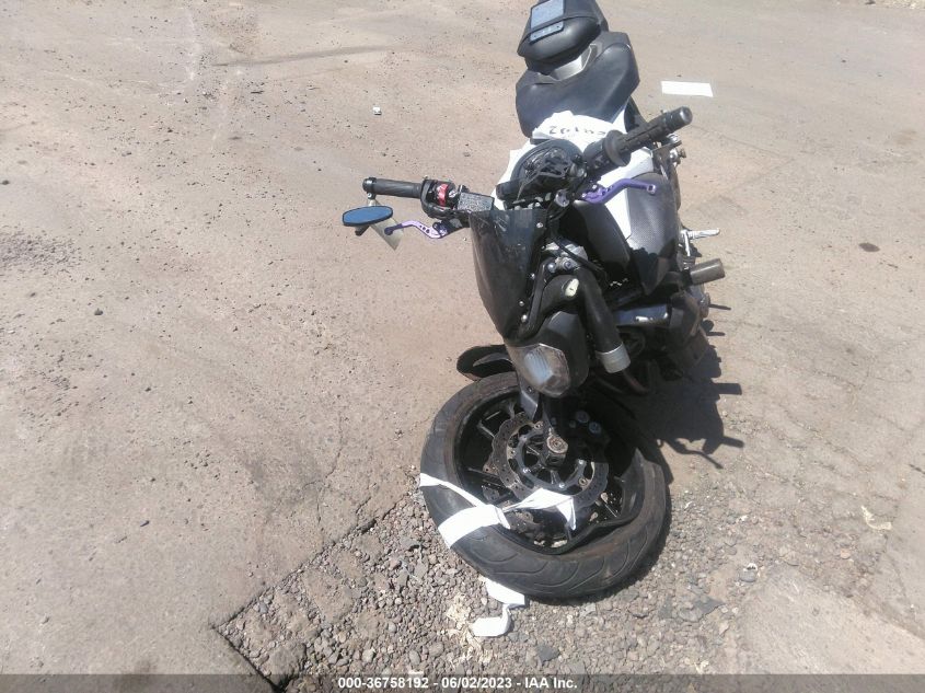 2015 YAMAHA FZ07 C JYARM06Y5FA001121