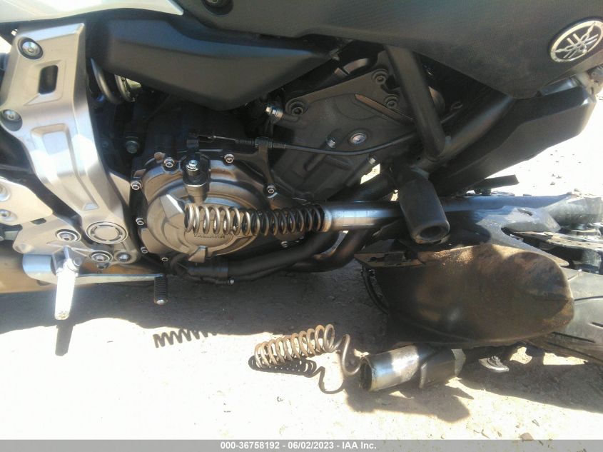 2015 YAMAHA FZ07 C JYARM06Y5FA001121