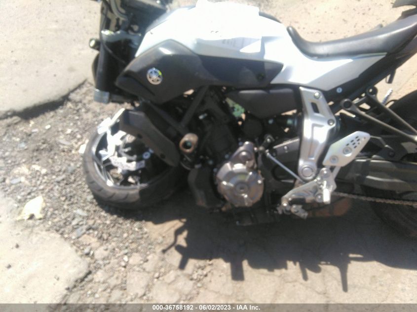 2015 YAMAHA FZ07 C JYARM06Y5FA001121