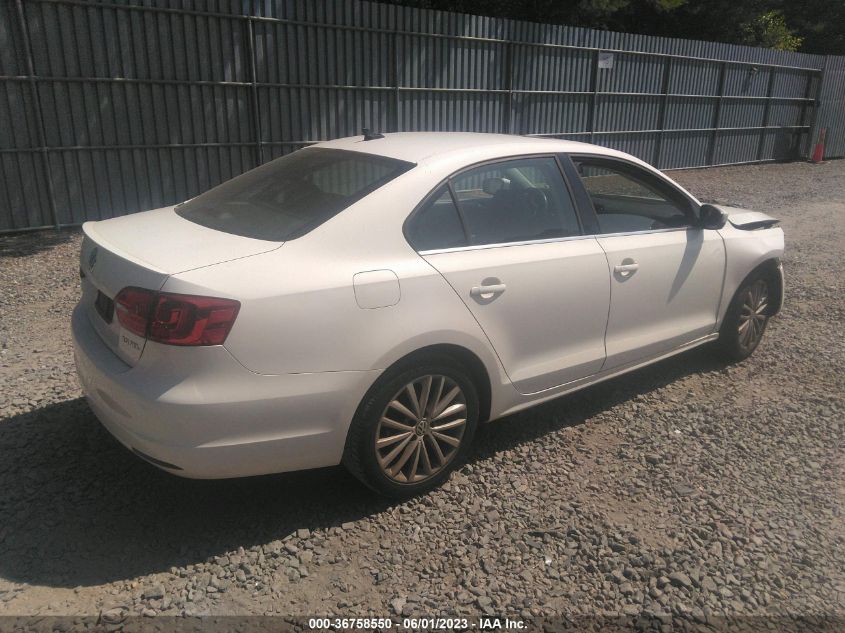 2013 VOLKSWAGEN JETTA SEDAN SEL - 3VWLP7AJXDM385463