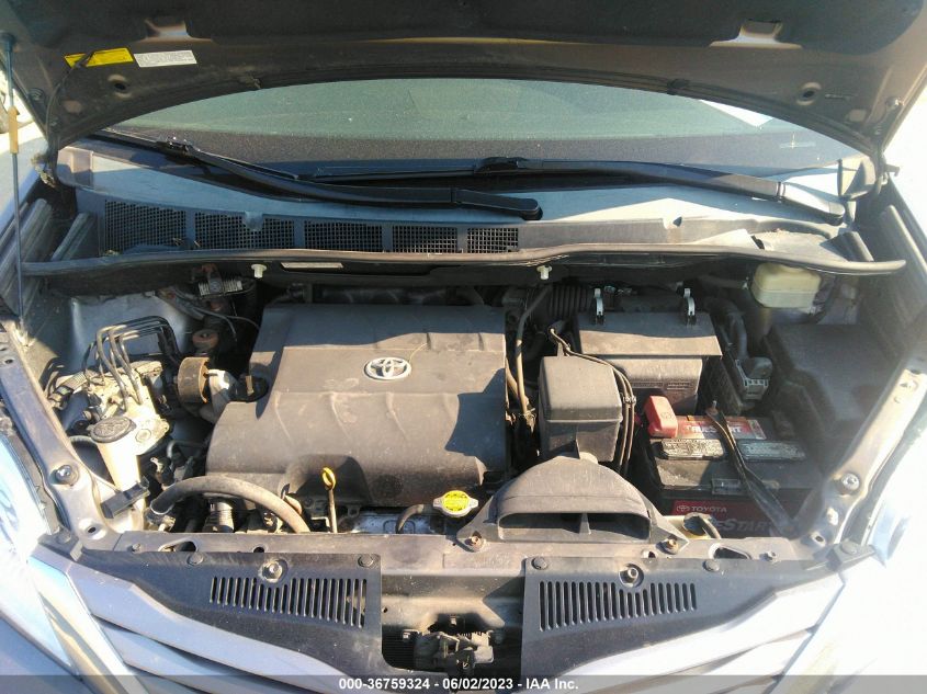 2015 TOYOTA SIENNA LTD/XLE/XLE PREMIUM - 5TDDK3DC2FS104223