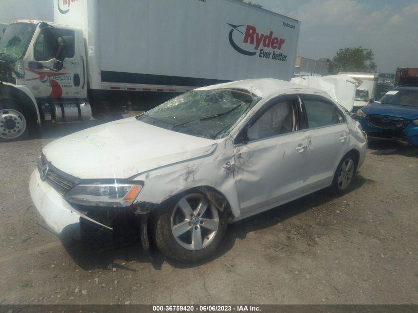 2014 VOLKSWAGEN JETTA SEDAN TDI - 3VWLL7AJ5EM266880