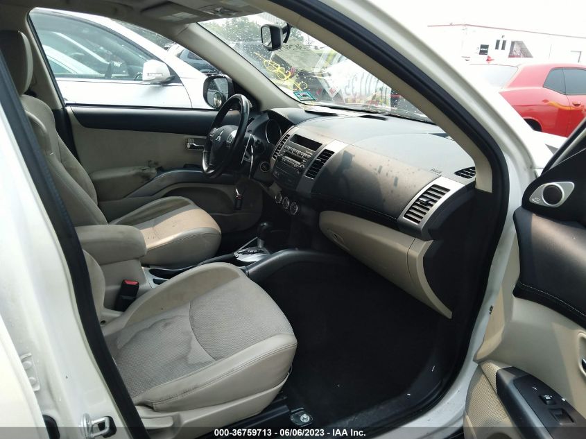 2013 MITSUBISHI OUTLANDER SE - JA4AS3AWXDU021983