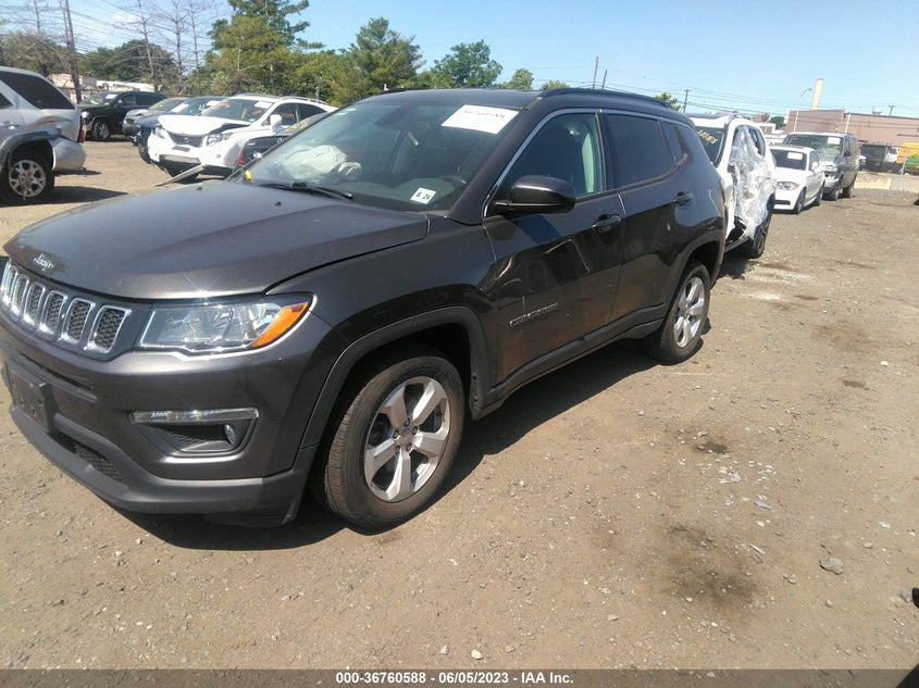 VIN 3C4NJDBBXKT807365 2019 JEEP COMPASS LATITUDE