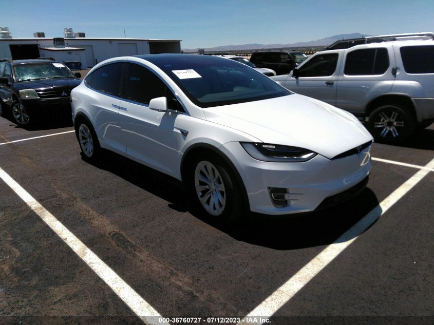 2018 TESLA MODEL X 75D/100D/P100D - 5YJXCBE26JF121386
