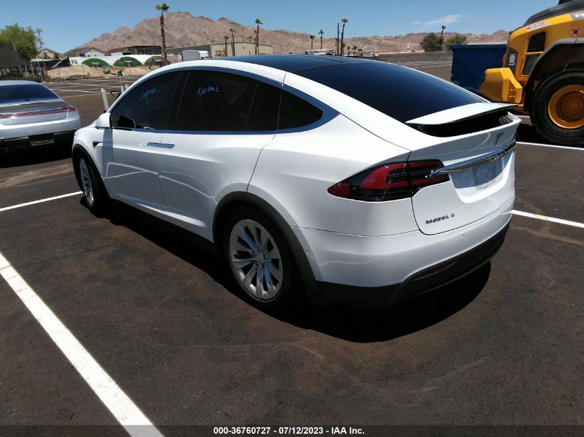 2018 TESLA MODEL X 75D/100D/P100D - 5YJXCBE26JF121386