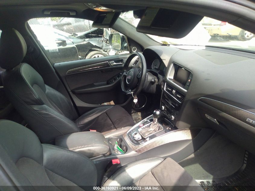 2016 AUDI SQ5 PREMIUM PLUS WA1CCAFP2GA008579