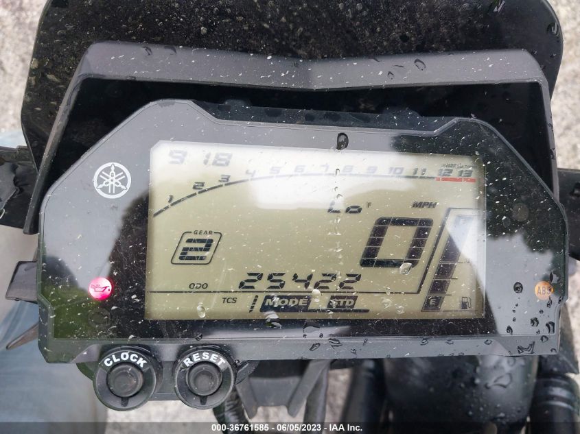 2017 YAMAHA FZ10 - JYARN48E3HA001502