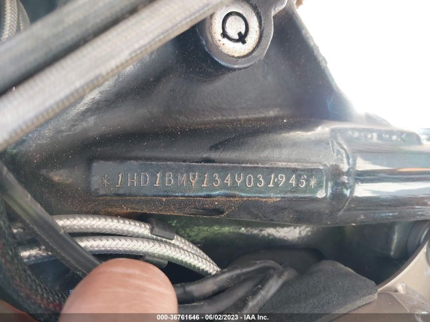 2004 HARLEY-DAVIDSON FLSTF 1HD1BMY134Y031946