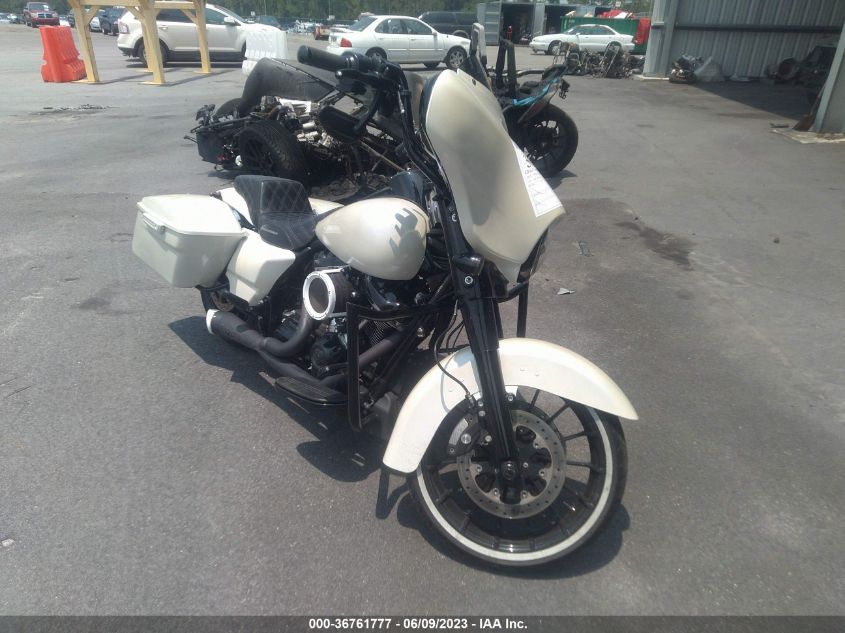 2018 HARLEY-DAVIDSON FLHXS STREET GLIDE SPECIAL - 1HD1KRC13JB612821