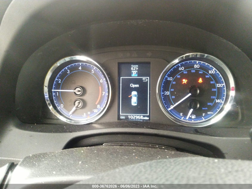 VIN 2T1BURHE4HC829852 2017 TOYOTA COROLLA SE