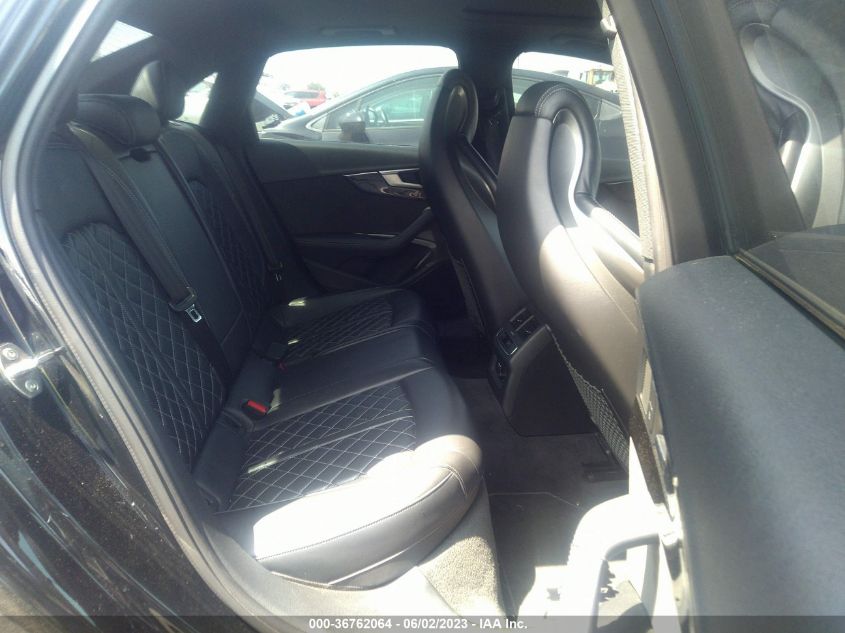 2019 AUDI S4 PRESTIGE - WAUC4AF47KA002176