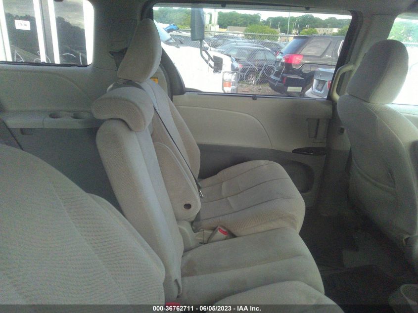2013 TOYOTA SIENNA LE - 5TDKK3DCXDS287133