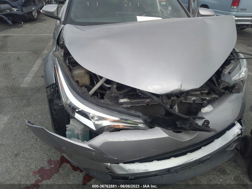 VIN JTNKHMBX3J1009768 2018 TOYOTA C-HR XLE