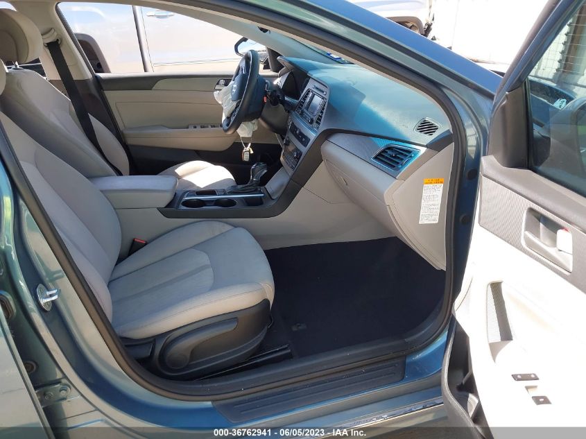 2016 HYUNDAI SONATA HYBRID SE - KMHE24L19GA012112