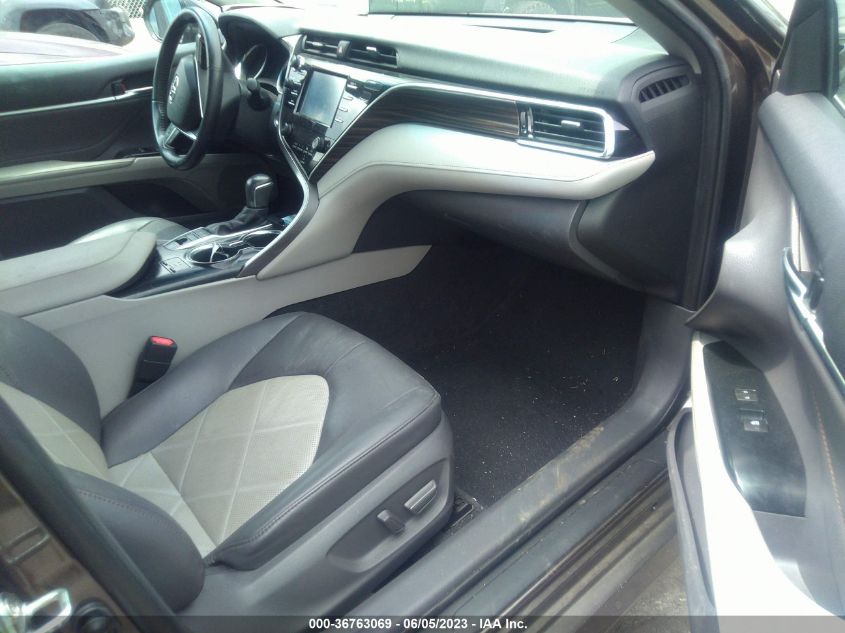2018 TOYOTA CAMRY LE/SE/XLE/L - 4T1B11HK2JU052978
