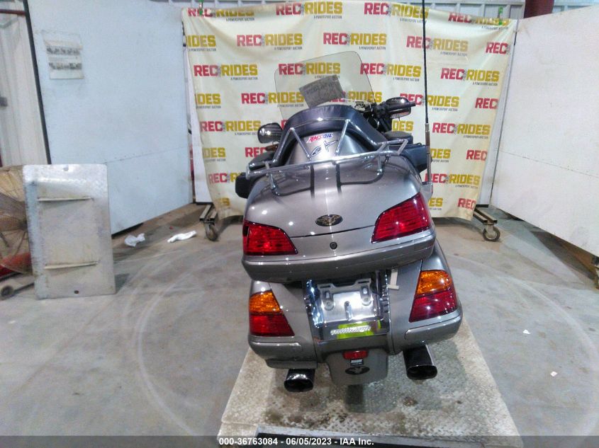 2004 HONDA GL1800 1HFSC470X4A302415