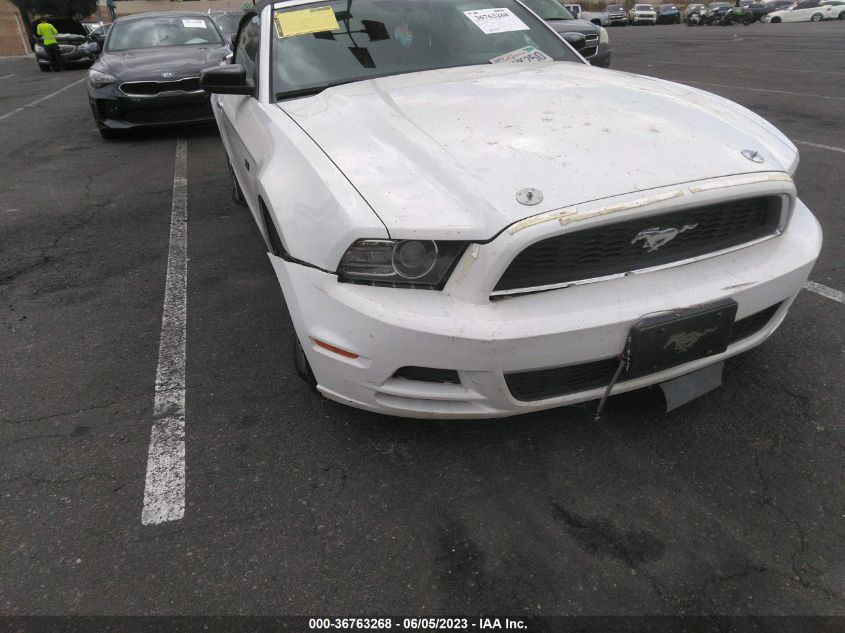 2014 FORD MUSTANG V6 - 1ZVBP8EM4E5242585