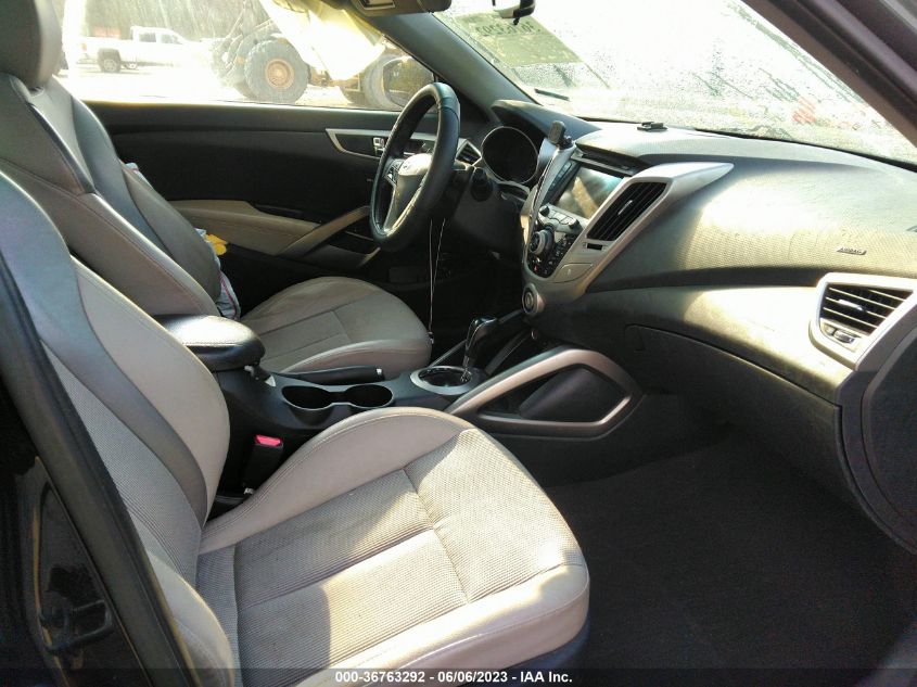 2013 HYUNDAI VELOSTER W/GRAY INT - KMHTC6AD4DU108785