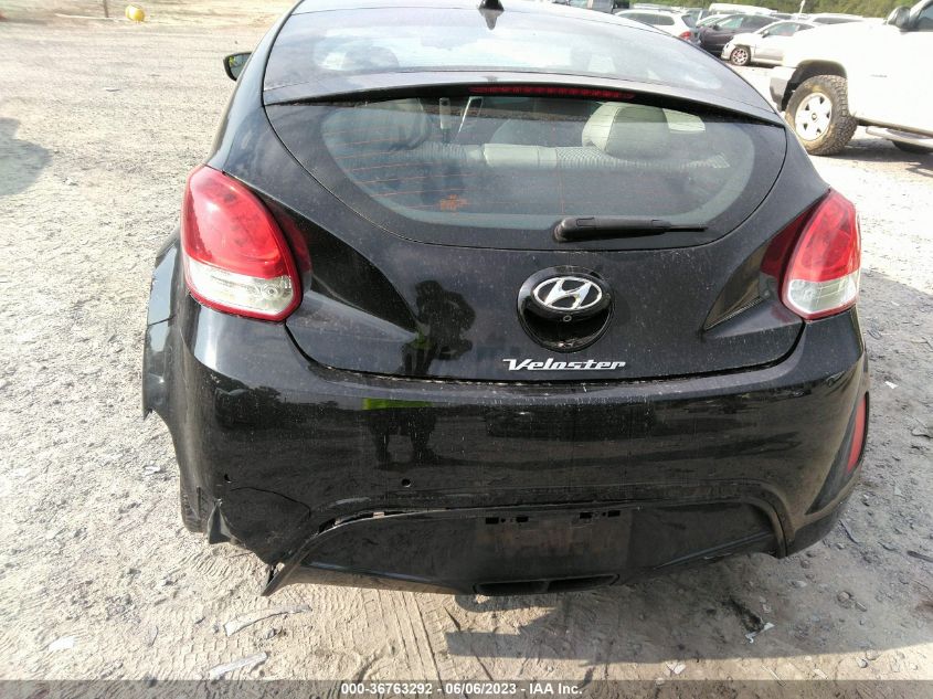 2013 HYUNDAI VELOSTER W/GRAY INT - KMHTC6AD4DU108785