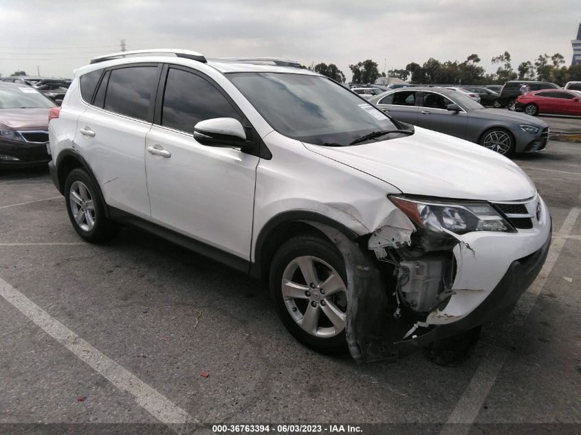 2014 TOYOTA RAV4 XLE - JTMWFREV4EJ000361