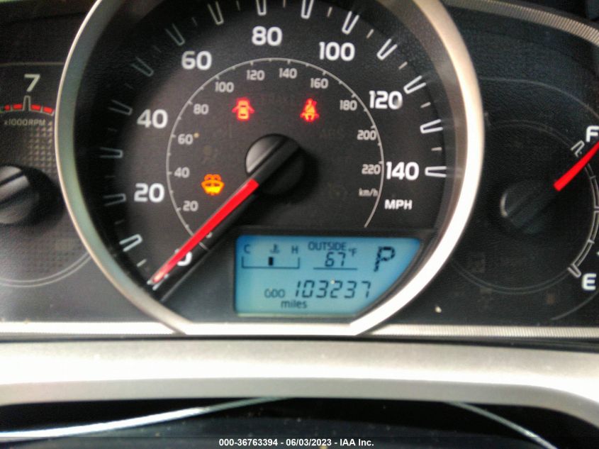 2014 TOYOTA RAV4 XLE - JTMWFREV4EJ000361