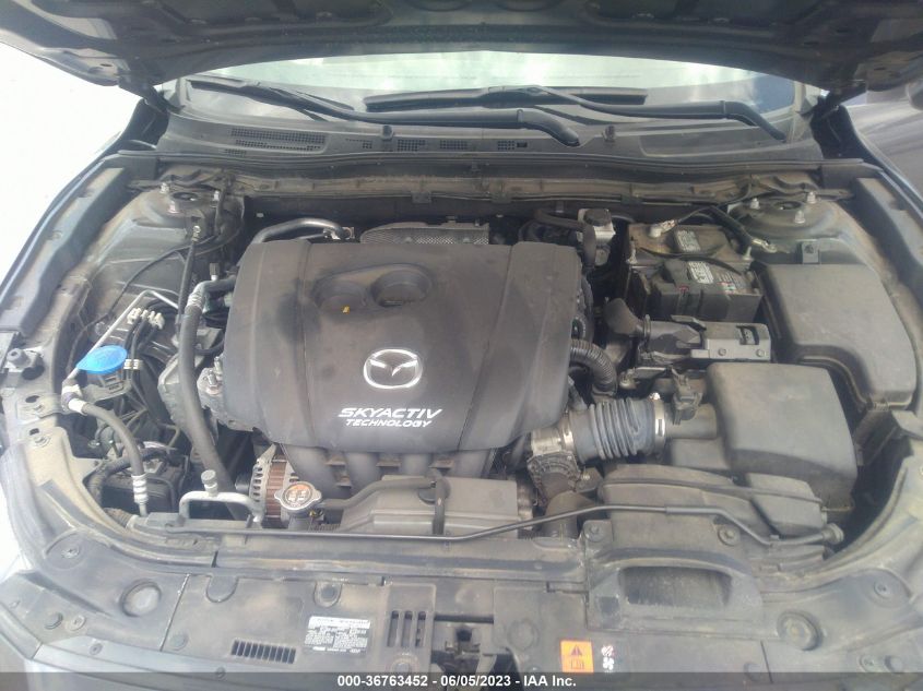 2018 MAZDA MAZDA3 4-DOOR SPORT 3MZBN1U70JM247618