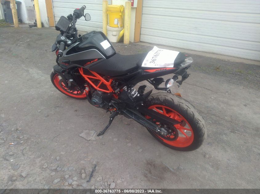 2022 KTM 390 DUKE MD2JPJ40XNC251110