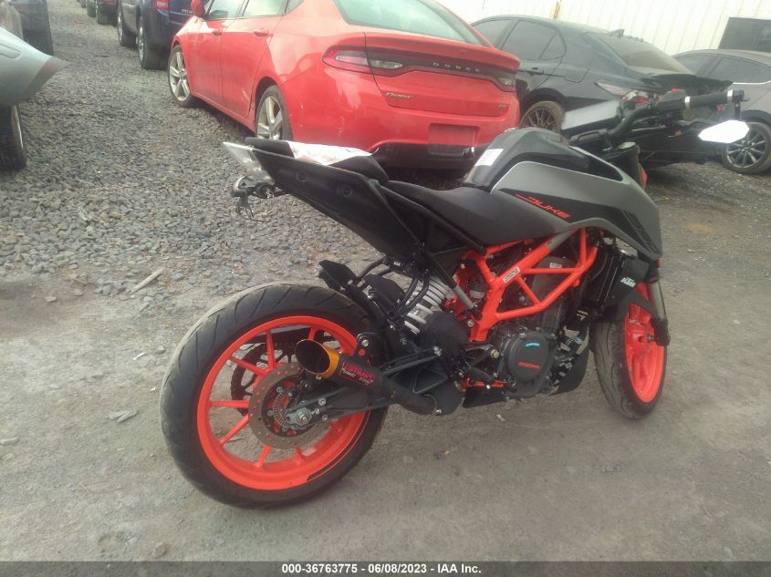 2022 KTM 390 DUKE MD2JPJ40XNC251110