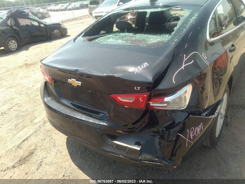 2018 CHEVROLET MALIBU LT - 1G1ZD5ST8JF247127