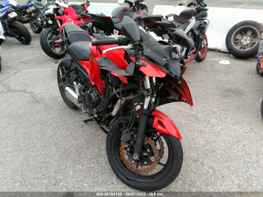 2017 KAWASAKI EX650 F - JKAEXEK15HDA04096