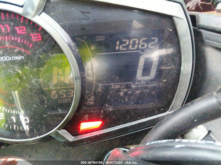 2017 KAWASAKI EX650 F - JKAEXEK15HDA04096