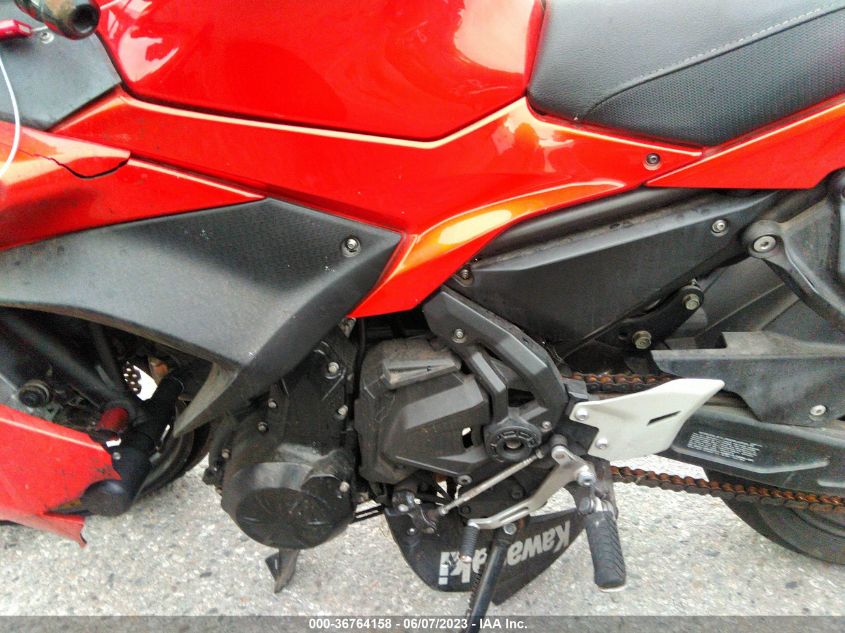 2017 KAWASAKI EX650 F - JKAEXEK15HDA04096