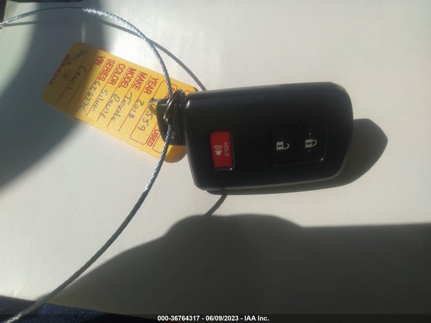 VIN JTMRJREV4JD227909 2018 TOYOTA RAV4 HYBRID LE