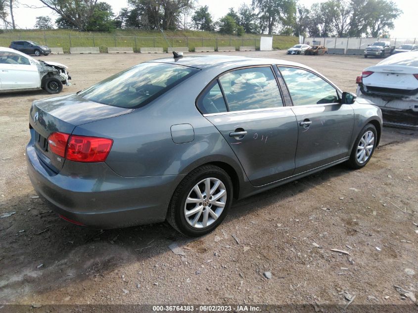 2014 VOLKSWAGEN JETTA SEDAN SE W/CONNECTIVITY/SUNROOF - 3VWD07AJ7EM383714