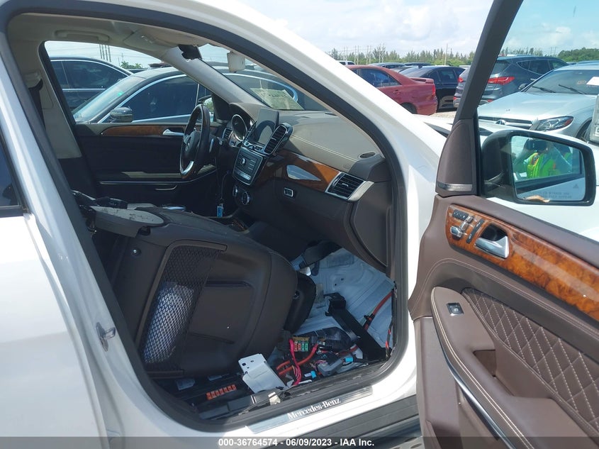 VIN 4JGDF7DE6KB204559 2019 MERCEDES-BENZ GLS 550 4MATIC