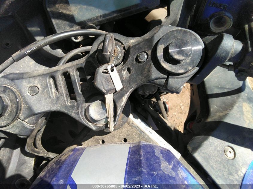 2021 YAMAHA YZFR3 A MH3RH18Y7MK006924