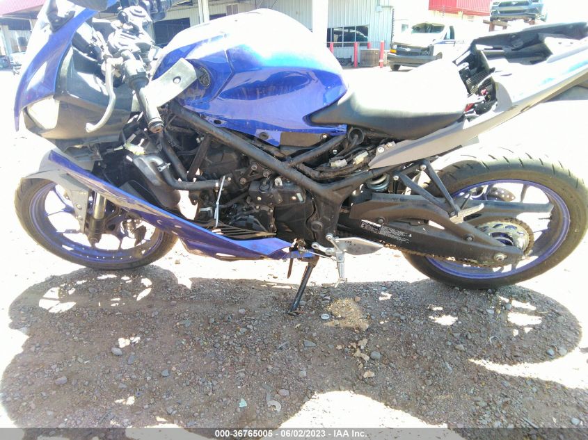 2021 YAMAHA YZFR3 A MH3RH18Y7MK006924